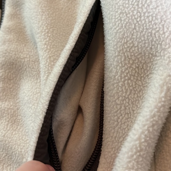 The North Face gray & white jacket size: small - Picture 4 of 10